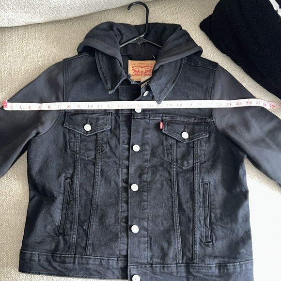 - Women’s Levi’s Original Trucker Jacket - Jean Jacket - Picture 9 of 13